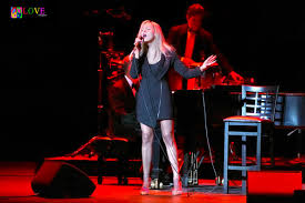 Dionne Warwick photo 4